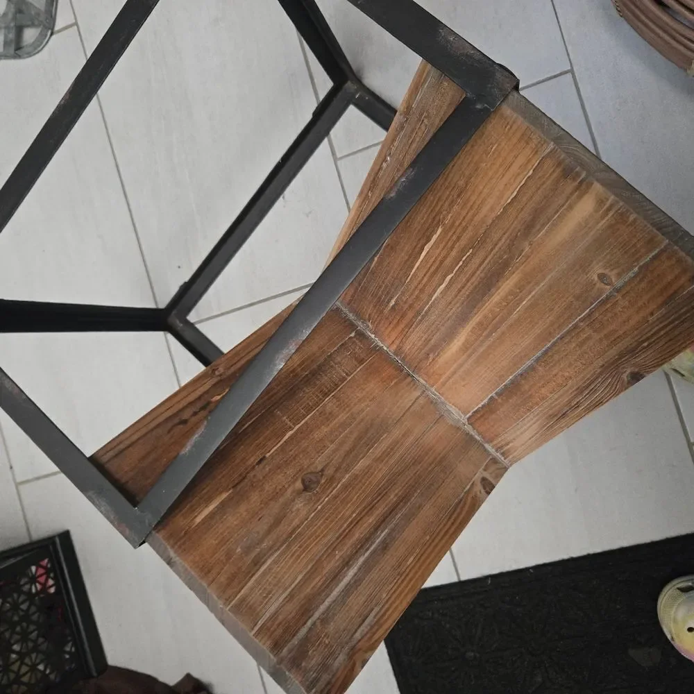 Rustic style wooden wine bottle holder